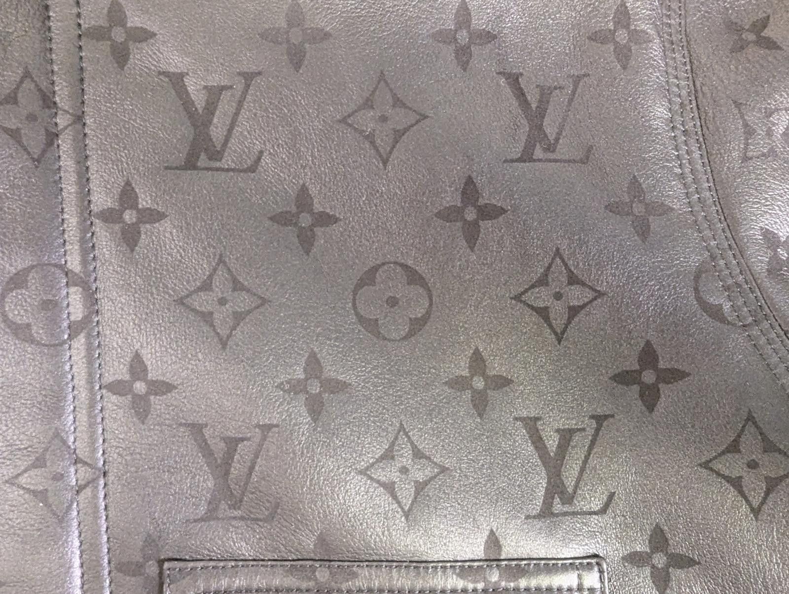 Louis Vuitton Louis Vuitton Shearling Embossed Monogram Jacket in Black Size US L / EU 52-54 / 3 - 3 Thumbnail
