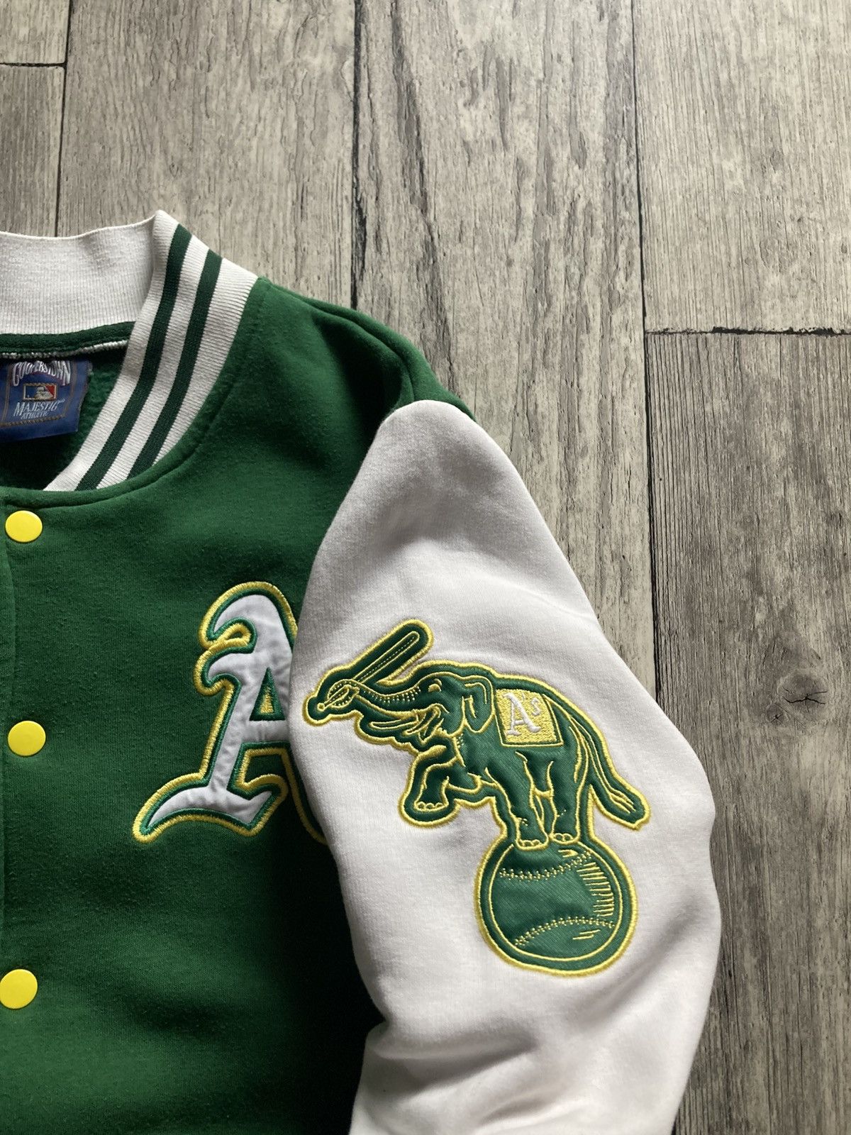 Majestic Vintage majestic oakland athletics mlb bomber varsity jacket Size US S / EU 44-46 / 1 - 7 Thumbnail