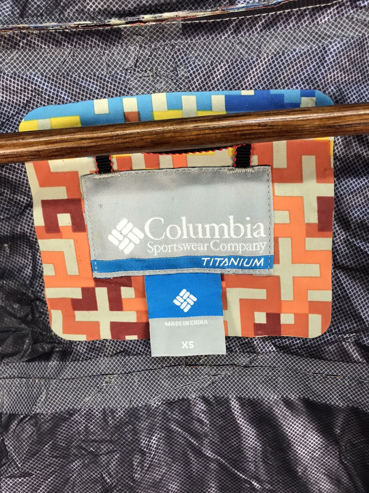 Columbia × Designer × Vintage 🔥RARE🔥COLUMBIA WATERPROOF JACKET Size US XS / EU 42 / 0 - 8 Thumbnail