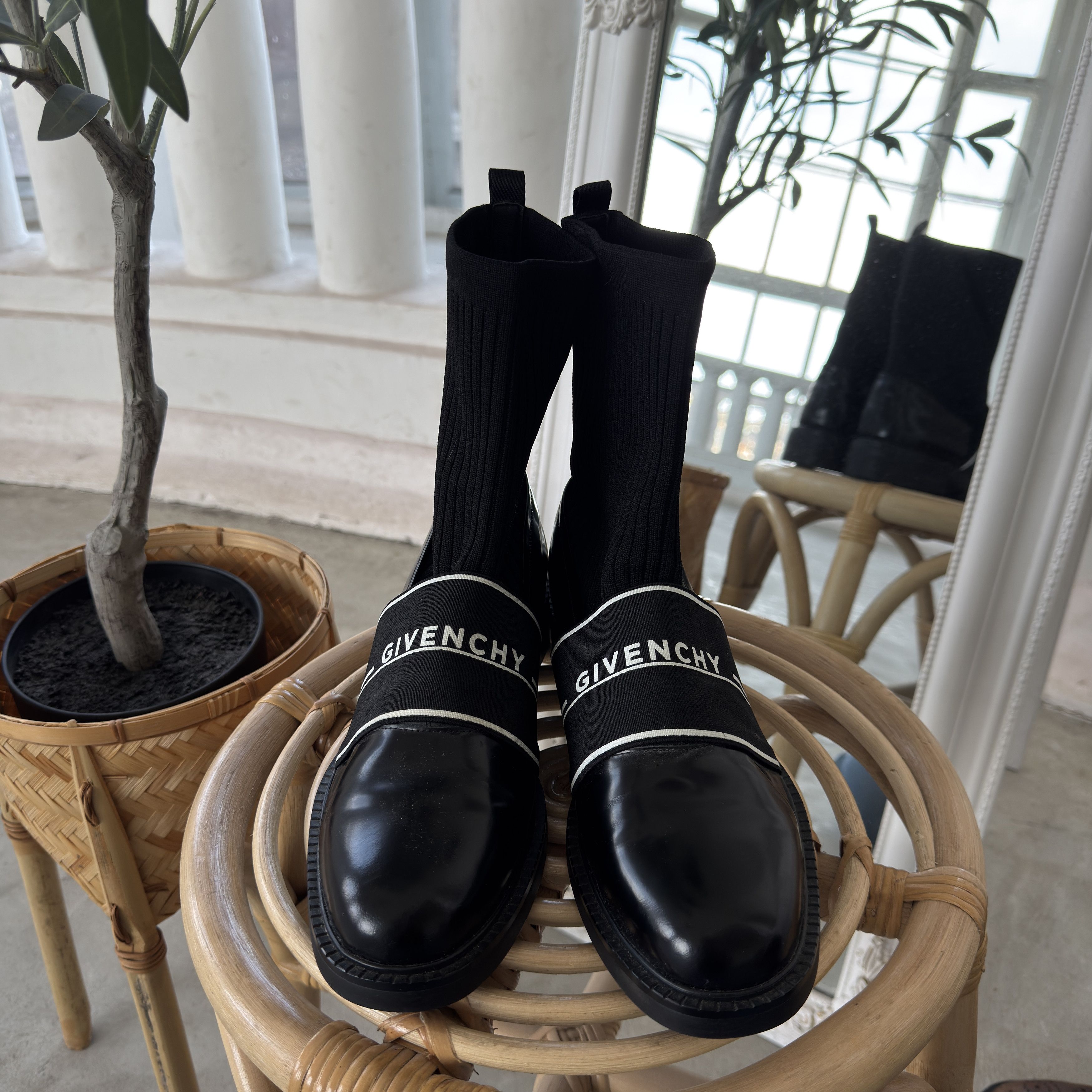 Givenchy Givenchy Paris George V Black Sock Knit Leather Boots EU 41 Size US 8 / EU 41 - 2 Thumbnail
