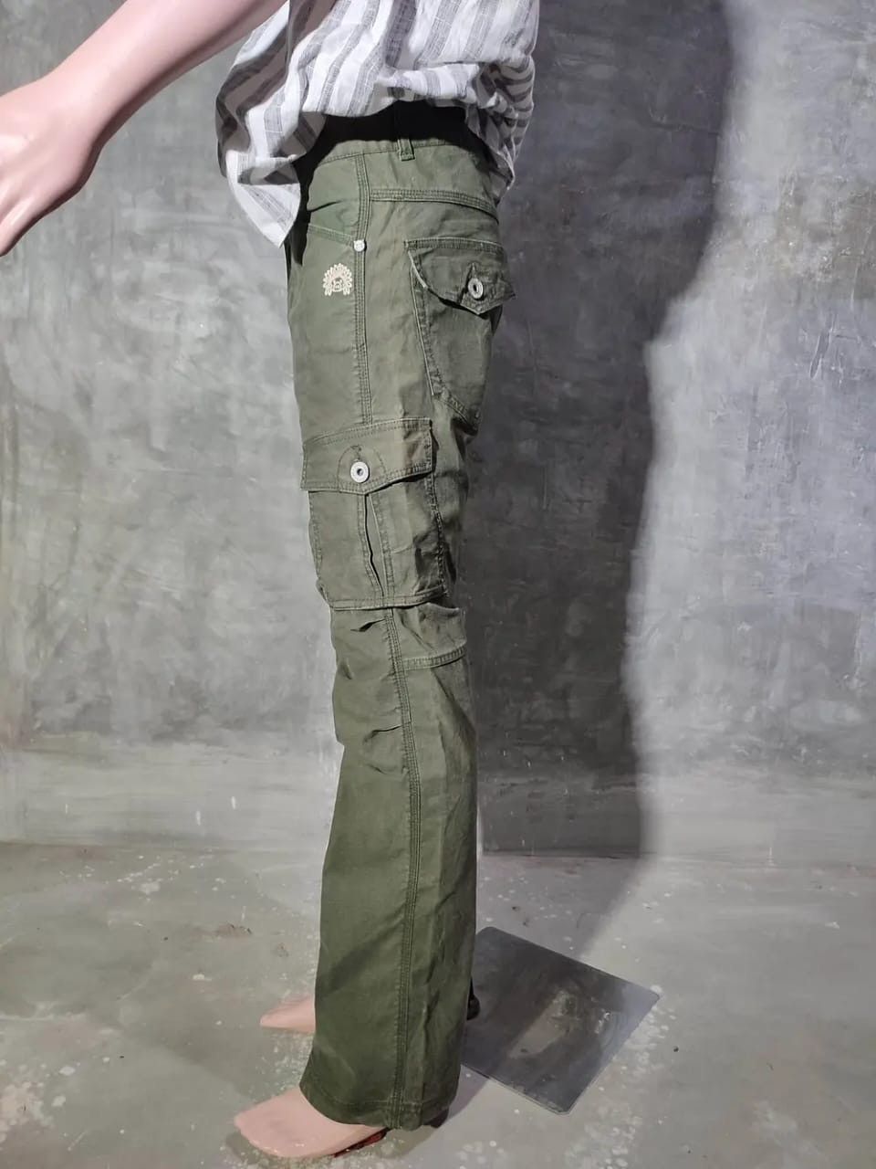 Japanese Brand Drug Store Olive Cargo Flared Pants Size US 33 - 10 Thumbnail