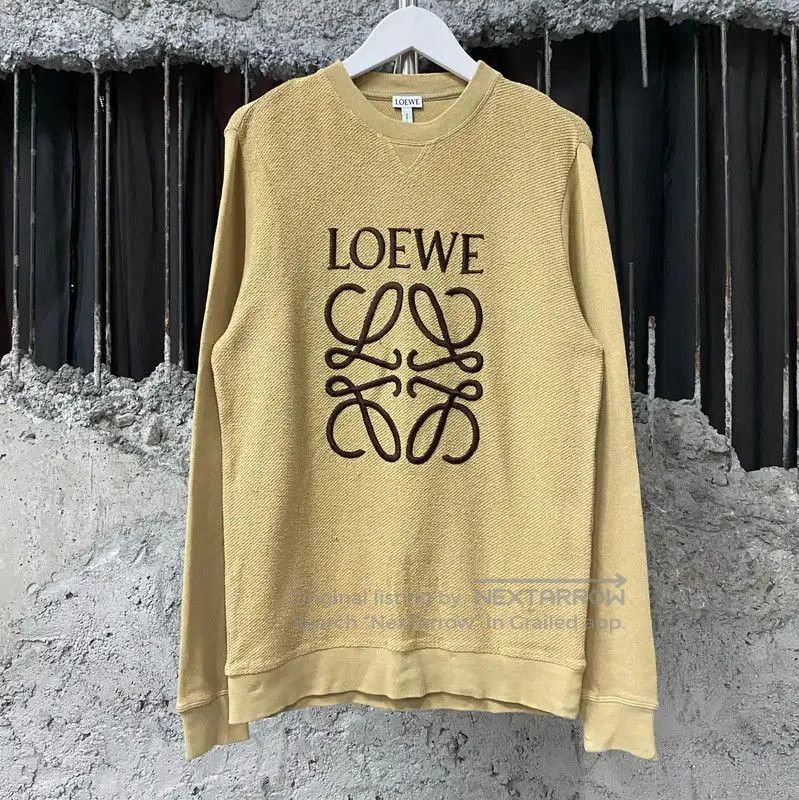 Loewe Loewe Khaki Long Sleeve Sweatshirt for Women . Size XS / US 0-2 / IT 36-38 - 1 Thumbnail