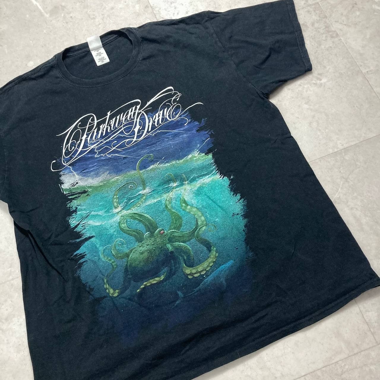 Band Tees Parkway Drive Hardcore Metal Rock Tour Band Tee Size US XL / EU 56 / 4 - 2 Thumbnail