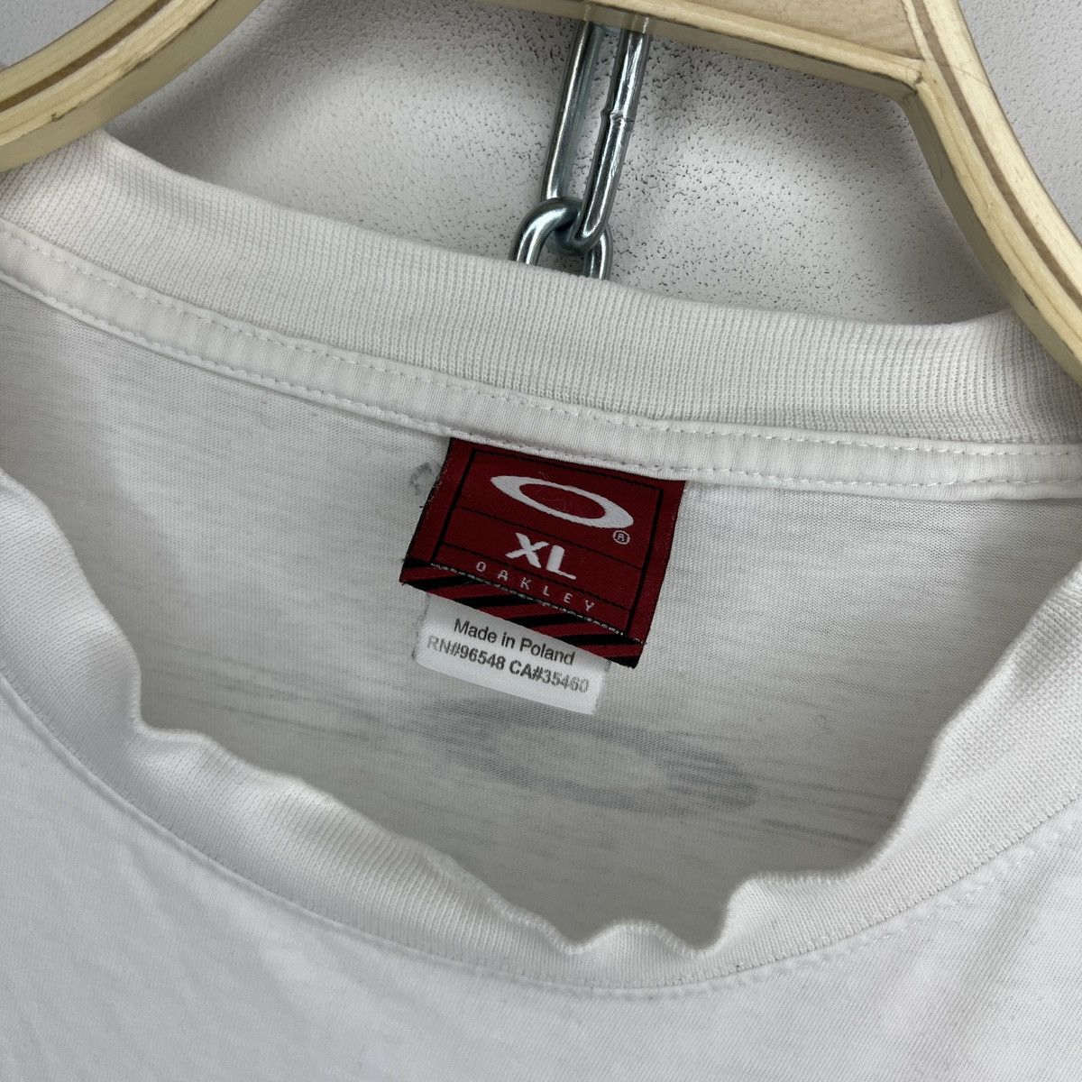 Oakley ☠️ OAKLEY 00s Big Central Logo Vintage T Shirt Software Size US XL / EU 56 / 4 - 5 Thumbnail