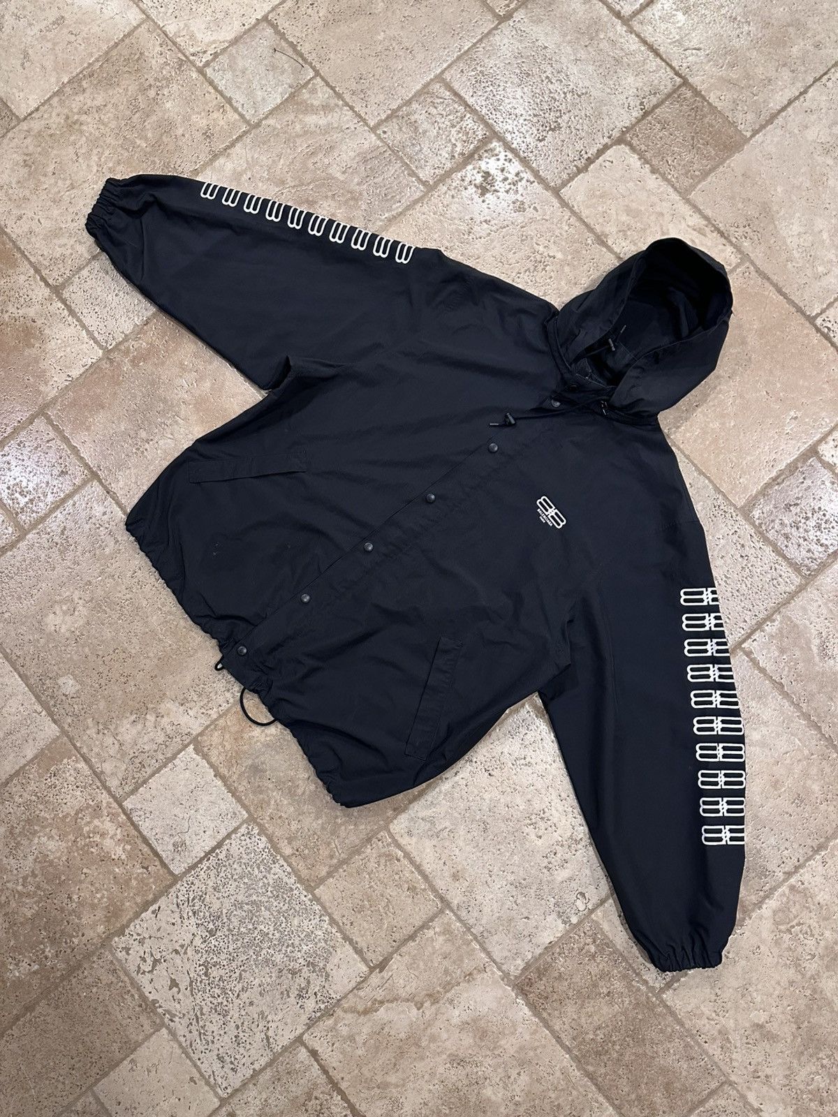 Balenciaga Balenciaga Double BB Icon Arm Print Coaches Black Zip Jacket Size US M / EU 48-50 / 2 - 3 Thumbnail