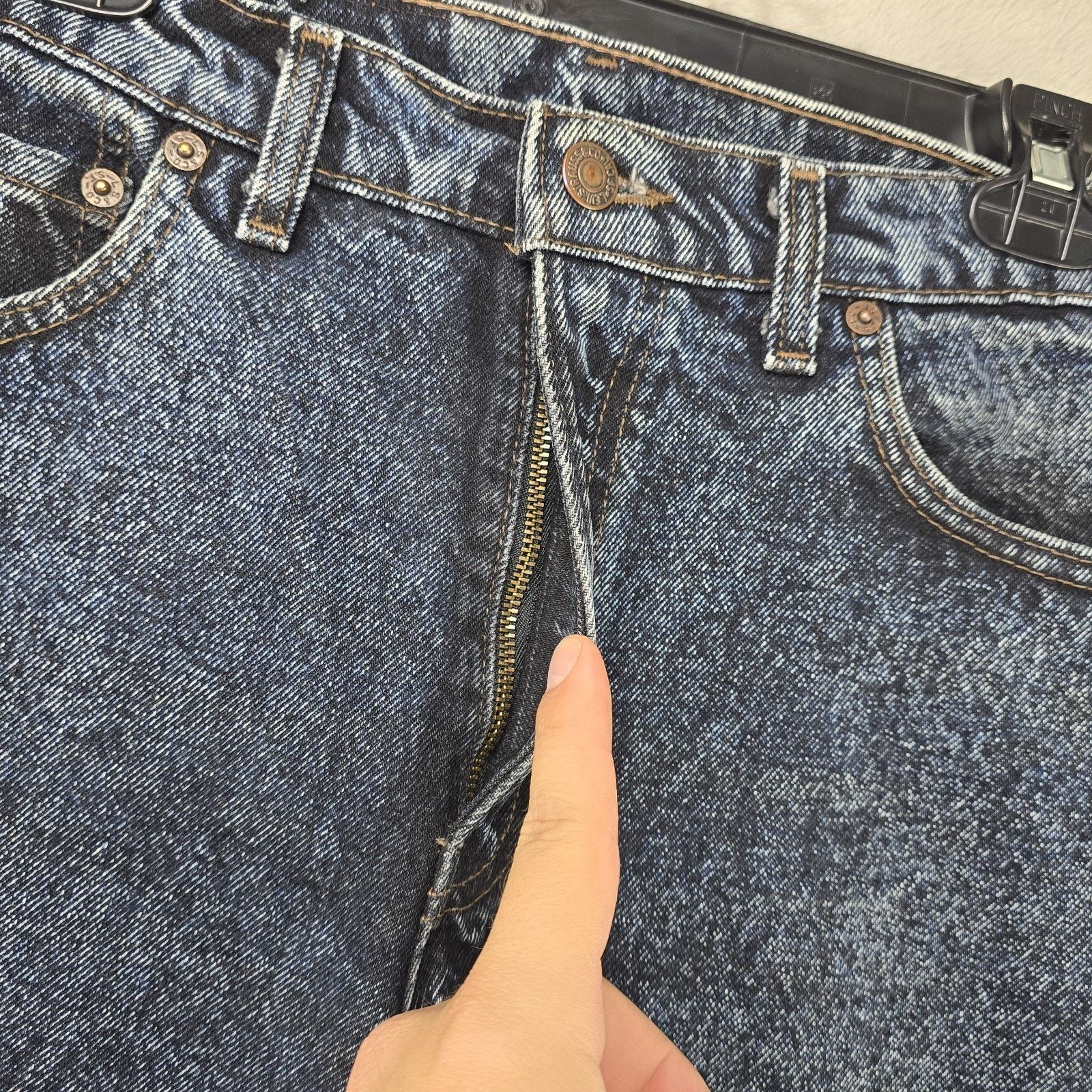Levi's VTG Levis 550 Jeans Mens 30x32 (Fits 28x20) Made in USA 80s Size US 28 / EU 44 - 3 Thumbnail