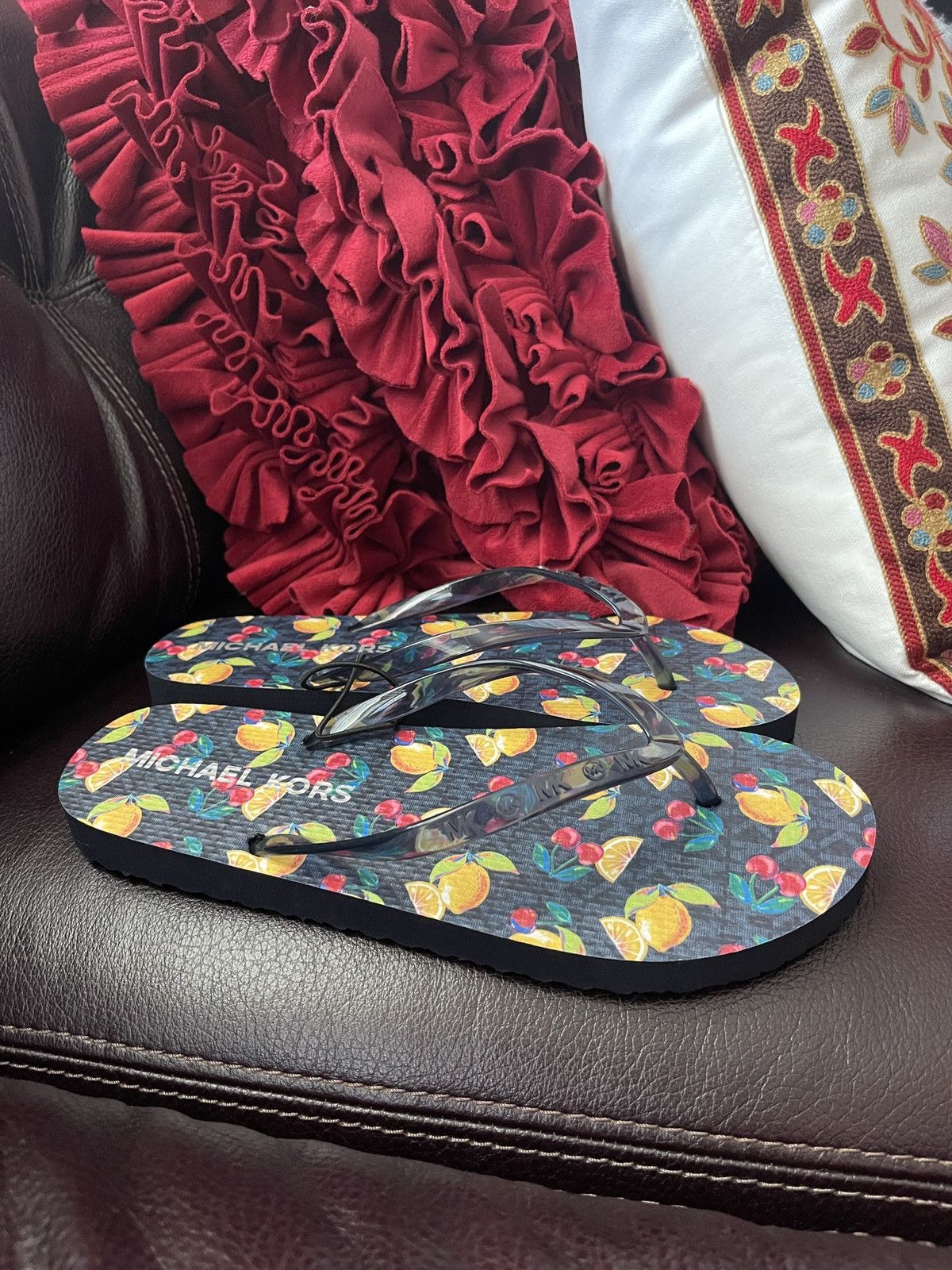 Michael Kors Michael Kors MK Logo Flip Flop Fruit Print Thong Sandal 10 Size US 10 / IT 40 - 3 Thumbnail