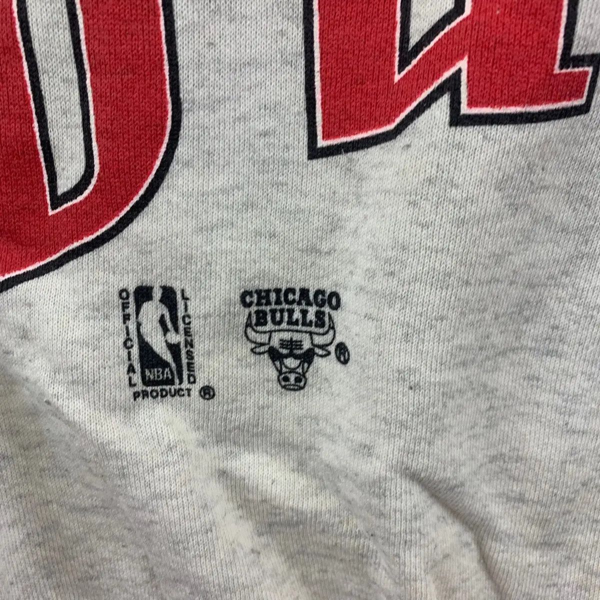 NBA × Nutmeg Vintage NBA CHICAGO BULLS NUTMEG Ringer Sweatshirt Sweater Size US L / EU 52-54 / 3 - 3 Thumbnail