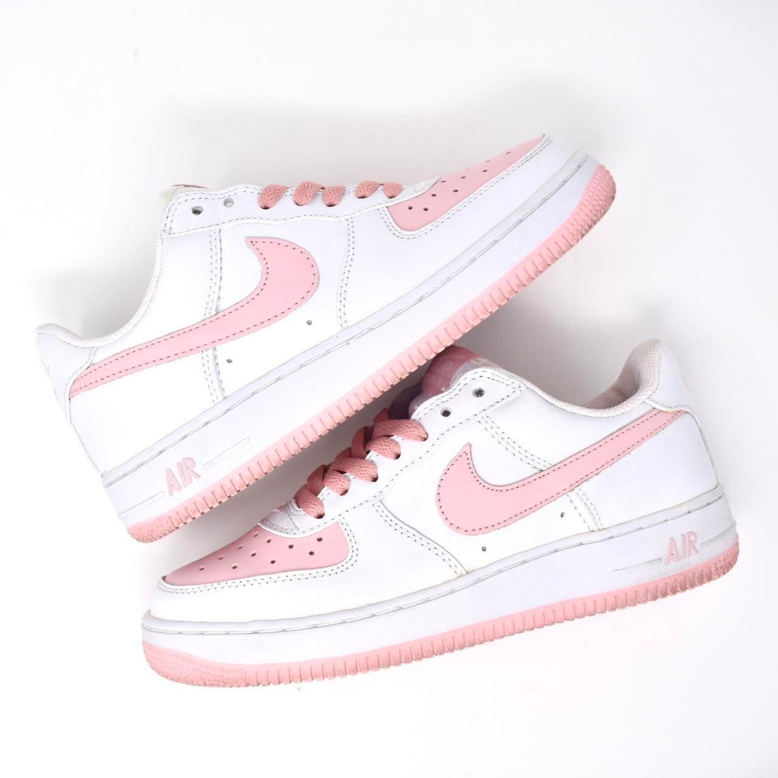 Nike 2004 Nike Air Force 1 Low “Carnation Pink” Size US 7 / IT 37 - 3 Thumbnail