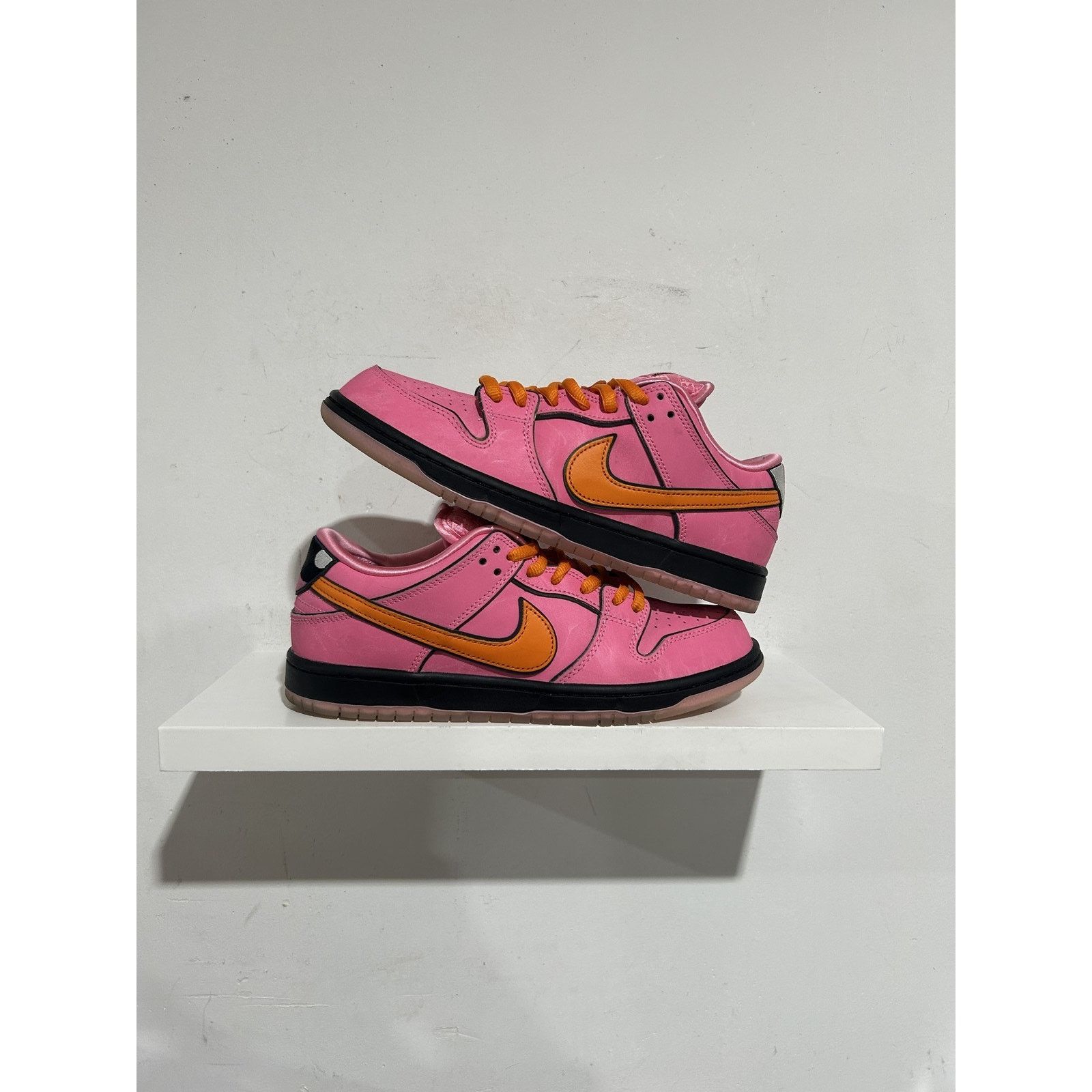 Nike NIKE SB DUNK LOW POWER PUFF BLOSSOM SIZE 8.5 PREOWNED Size US 8.5 / EU 41-42 - 1 Thumbnail