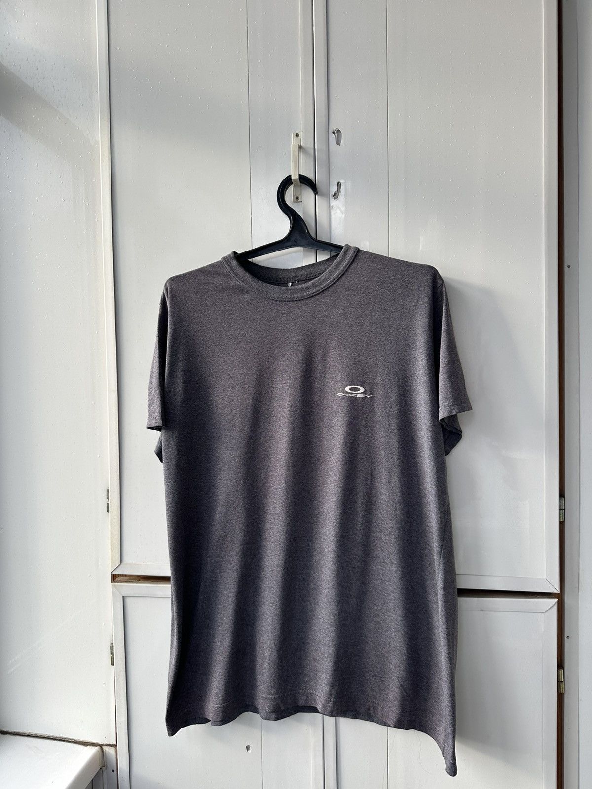 Oakley Vintage Oakley T-shirt Mens Grey Logo Size US XL / EU 56 / 4 - 6 Thumbnail