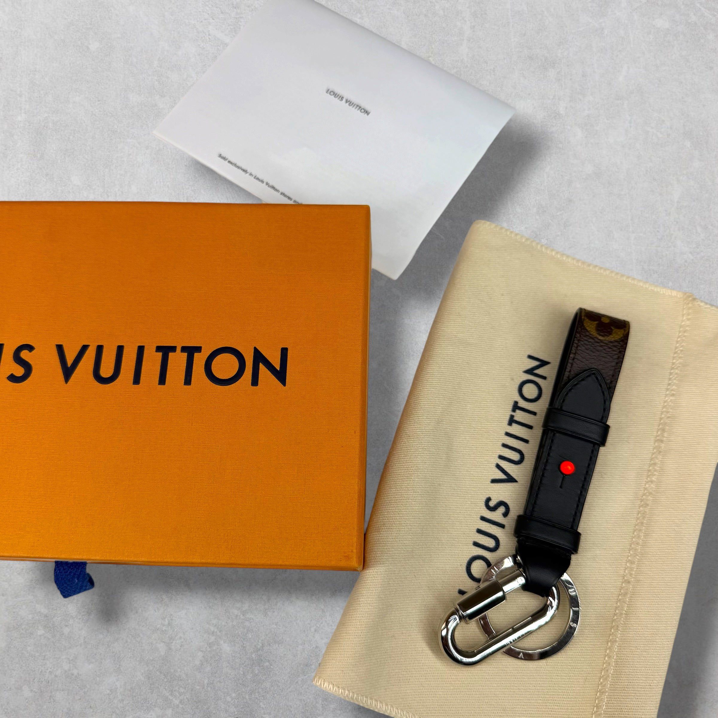 Louis Vuitton Louis Vuitton Dragonne Bag Charm Key Holder Size ONE SIZE - 4 Thumbnail
