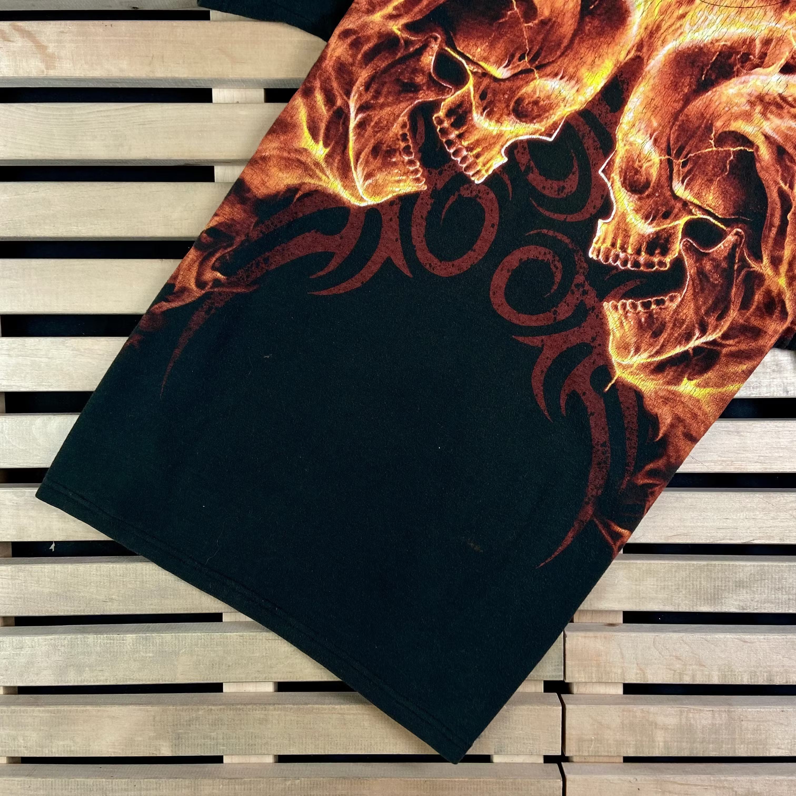 Band Tees × Vintage Mens Vintage T Shirt Spiral Skulls Size M Back Print Size US M / EU 48-50 / 2 - 3 Thumbnail