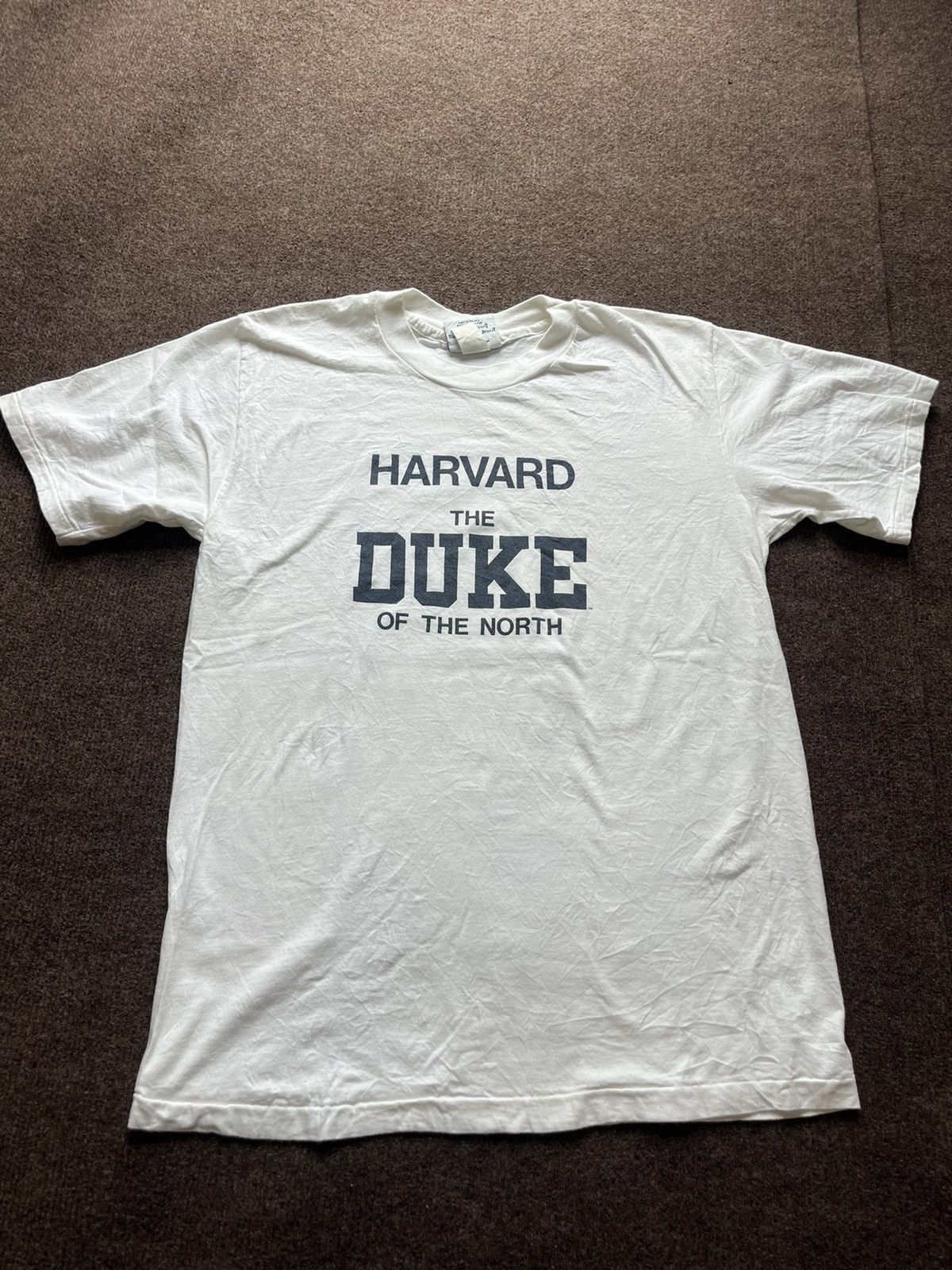 Vintage Vintage HARVARD The DUKE OF THE NORTH Univercity 90’s Tshirt Size US L / EU 52-54 / 3 - 3 Thumbnail