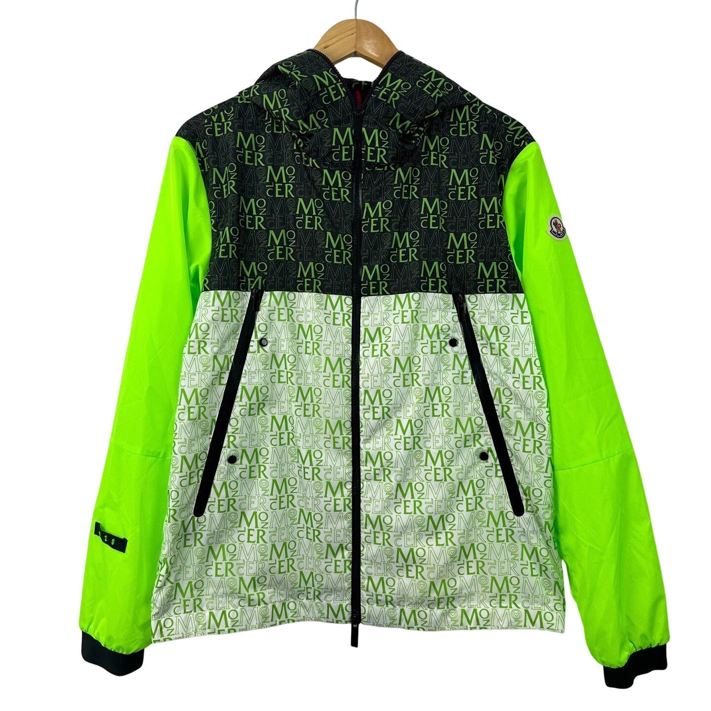 Moncler Moncler Monogram Print Zip Jacket Size 1 Size US S / EU 44-46 / 1 - 1 Thumbnail
