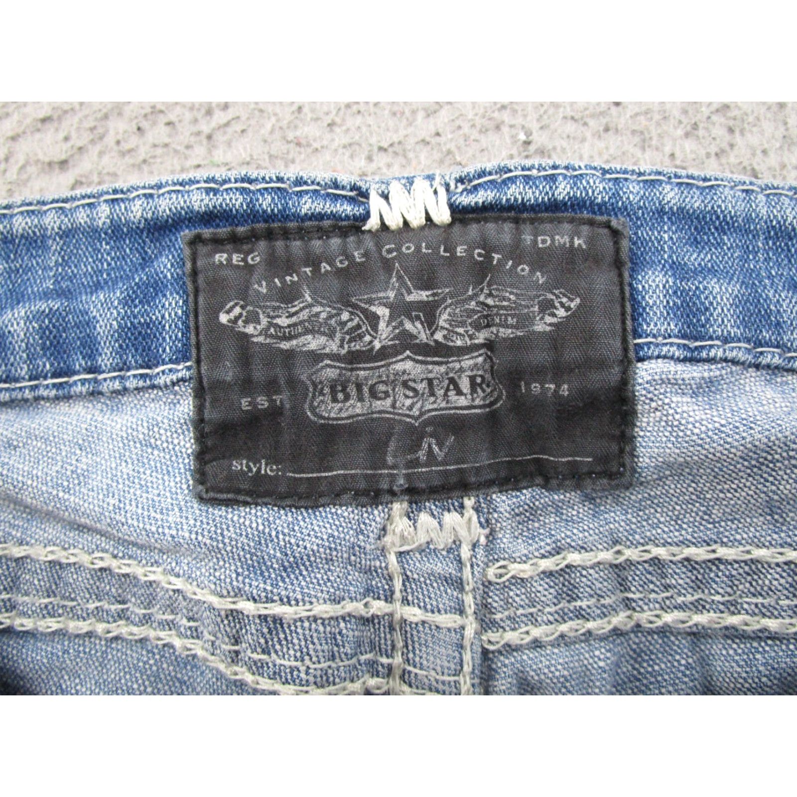 Vintage BIG STAR Liv Capri Jeans Womens Size 28 Blue Denim 5-Pocket Design Regular Rise Stars Vintage: No Size 28" / US 6 / IT 42 - 4 Thumbnail