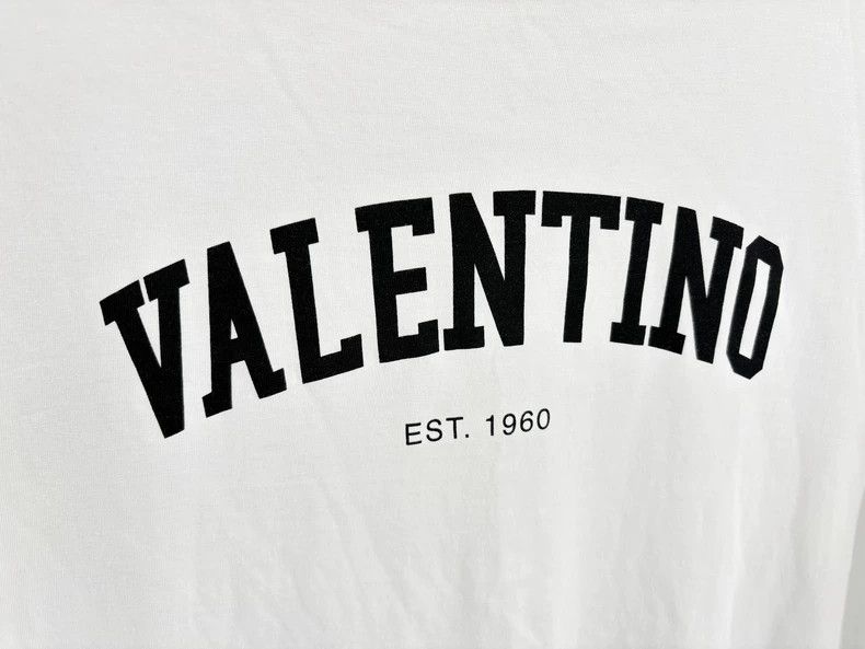 Valentino ValentinoSS23 White LOGO Short Sleeve 2502-Nextarrow Size US S / EU 44-46 / 1 - 3 Thumbnail