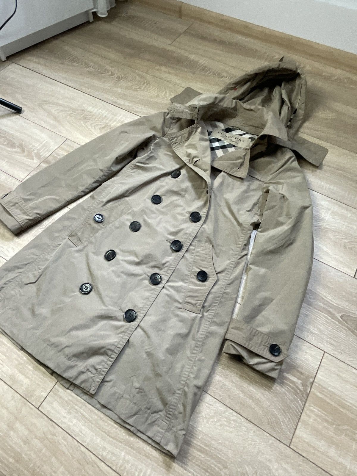 Burberry Burberry London Trench Coat Hooded Beige Woman's UK6 US 4 Size S / US 4 / IT 40 - 2 Thumbnail