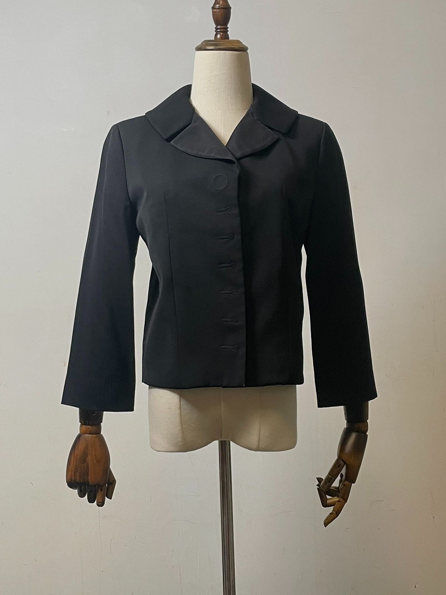 Maison Margiela Maison Margiela Weird button short jacket 2501-Nextarrow Size XS / US 0-2 / IT 36-38 - 3 Thumbnail