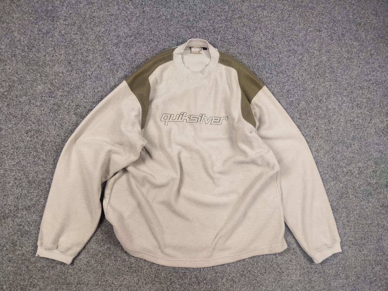 Quiksilver Quiksilver Vintage Beige Fleece Big Logo Sweatshirt Size US XL / EU 56 / 4 - 9 Thumbnail