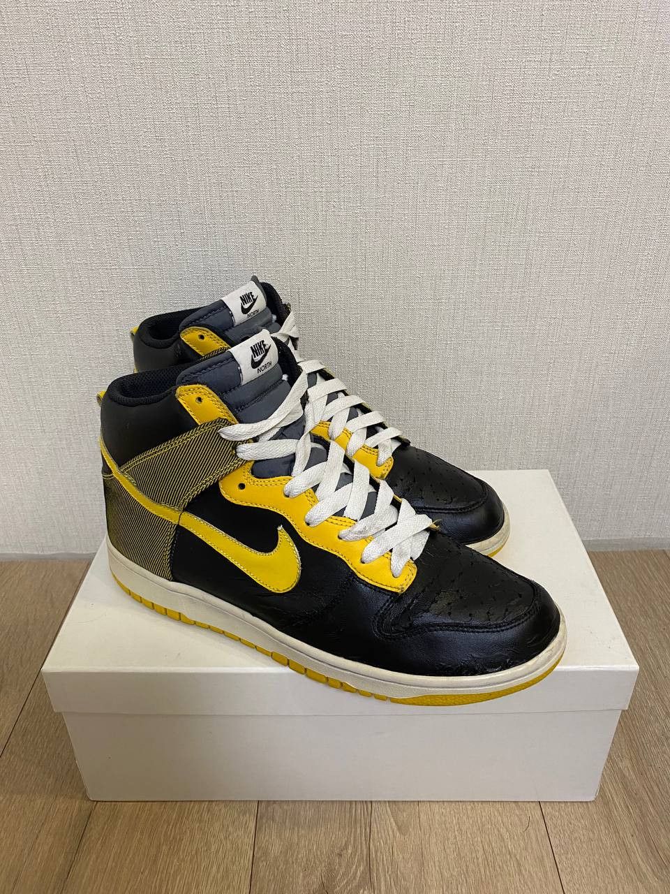 Nike Dunk High North Black Varsity Maize Yellow