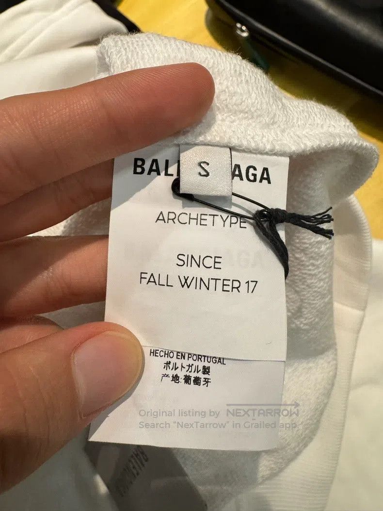 Balenciaga Balenciaga White Lettering Hoodie with Cap Size US S / EU 44-46 / 1 - 6 Thumbnail