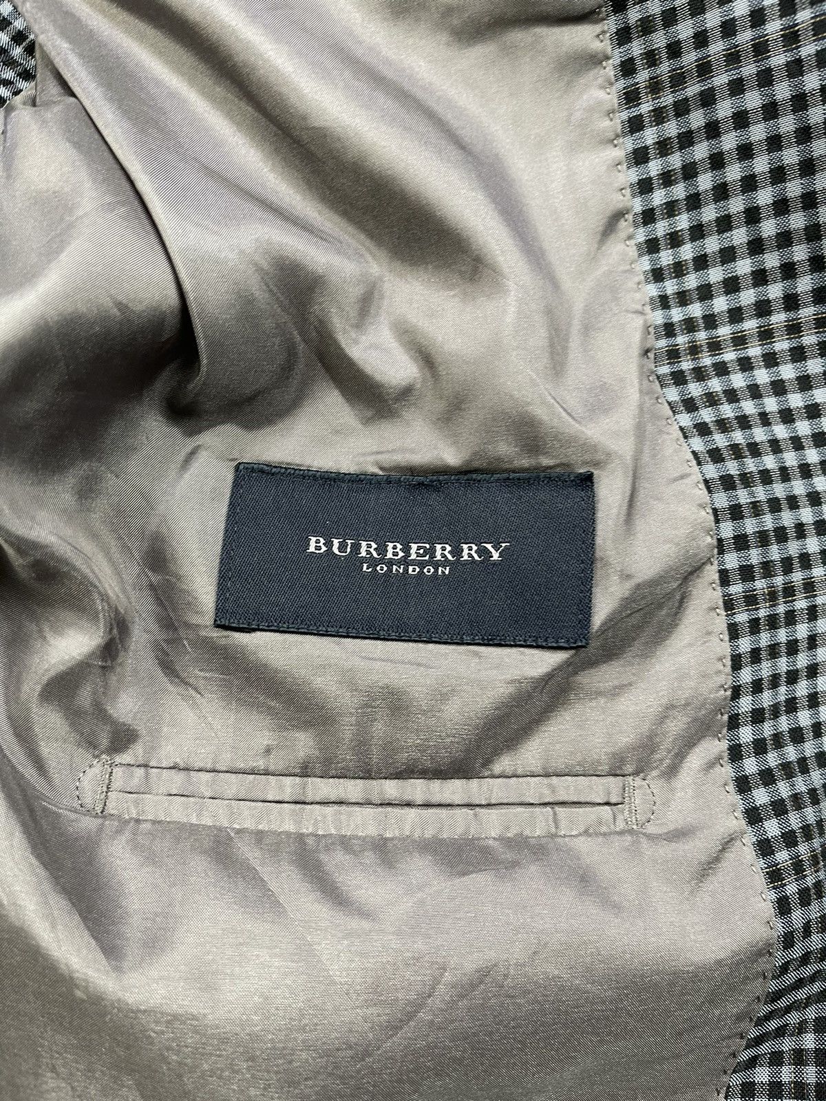 Burberry Burberry London Checked Plaid Silky Wool Blazer Size US M / EU 48-50 / 2 - 14 Thumbnail
