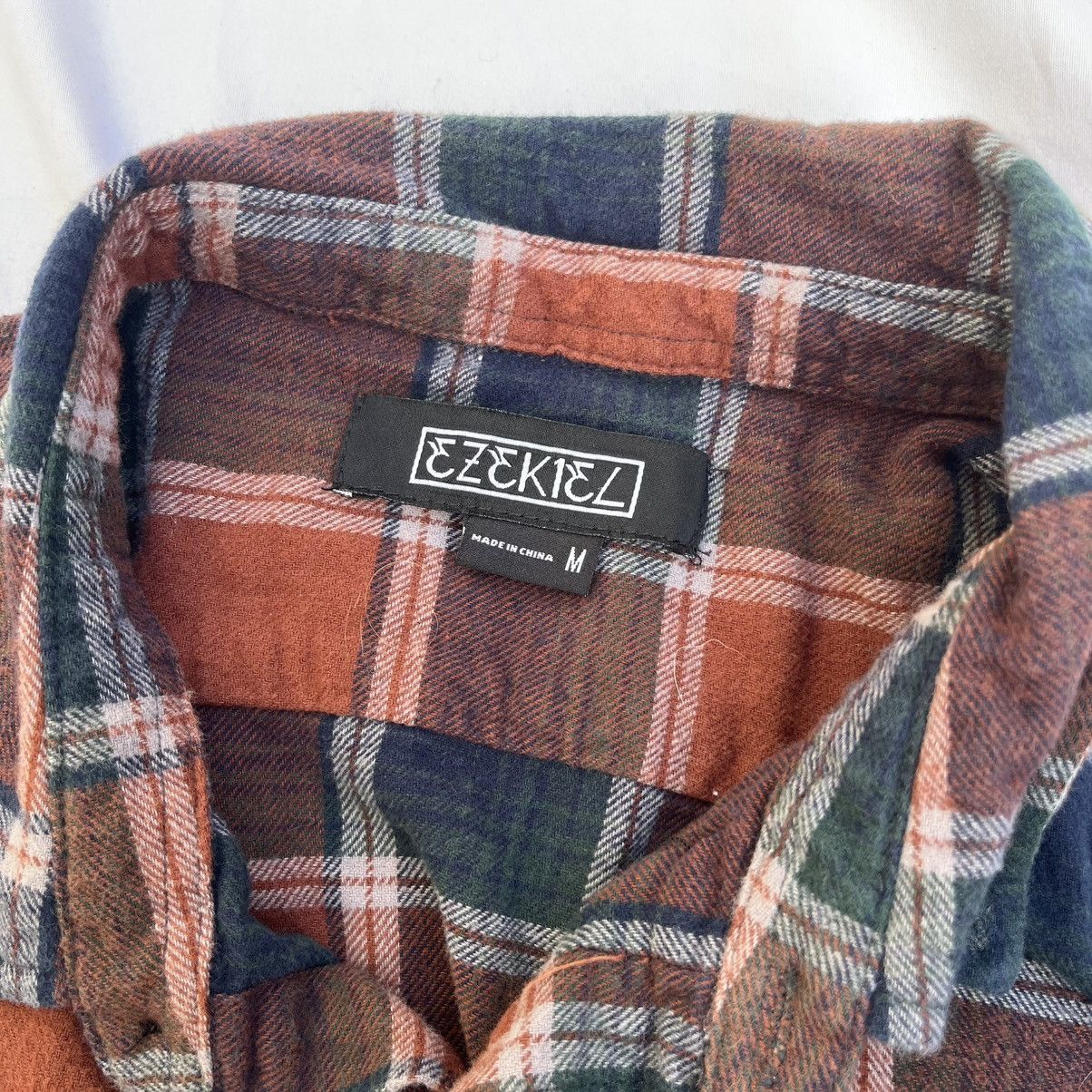 Ezekiel Ezekiel plaid flannel w/ extra buttons Size US M / EU 48-50 / 2 - 2 Thumbnail