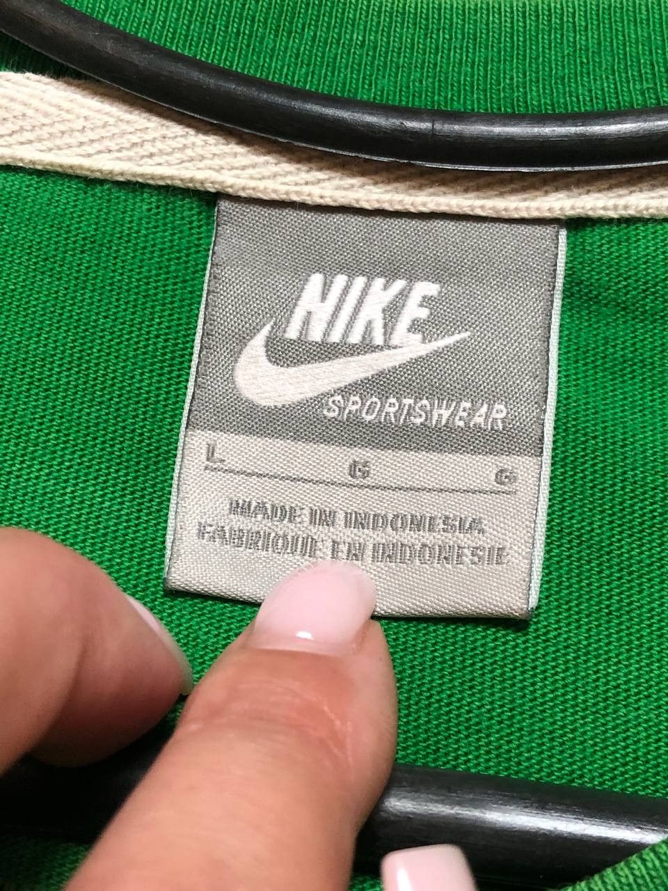 Nike Vintage Nike Y2K Logo Green Short Sleeve T-Shirt Size L Size US L / EU 52-54 / 3 - 2 Thumbnail