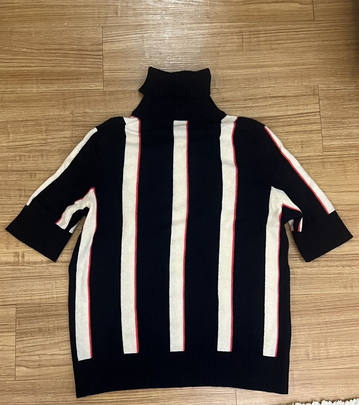 Chanel Chanel Short Sleeve Turtleneck Size M / US 6-8 / IT 42-44 - 2 Thumbnail
