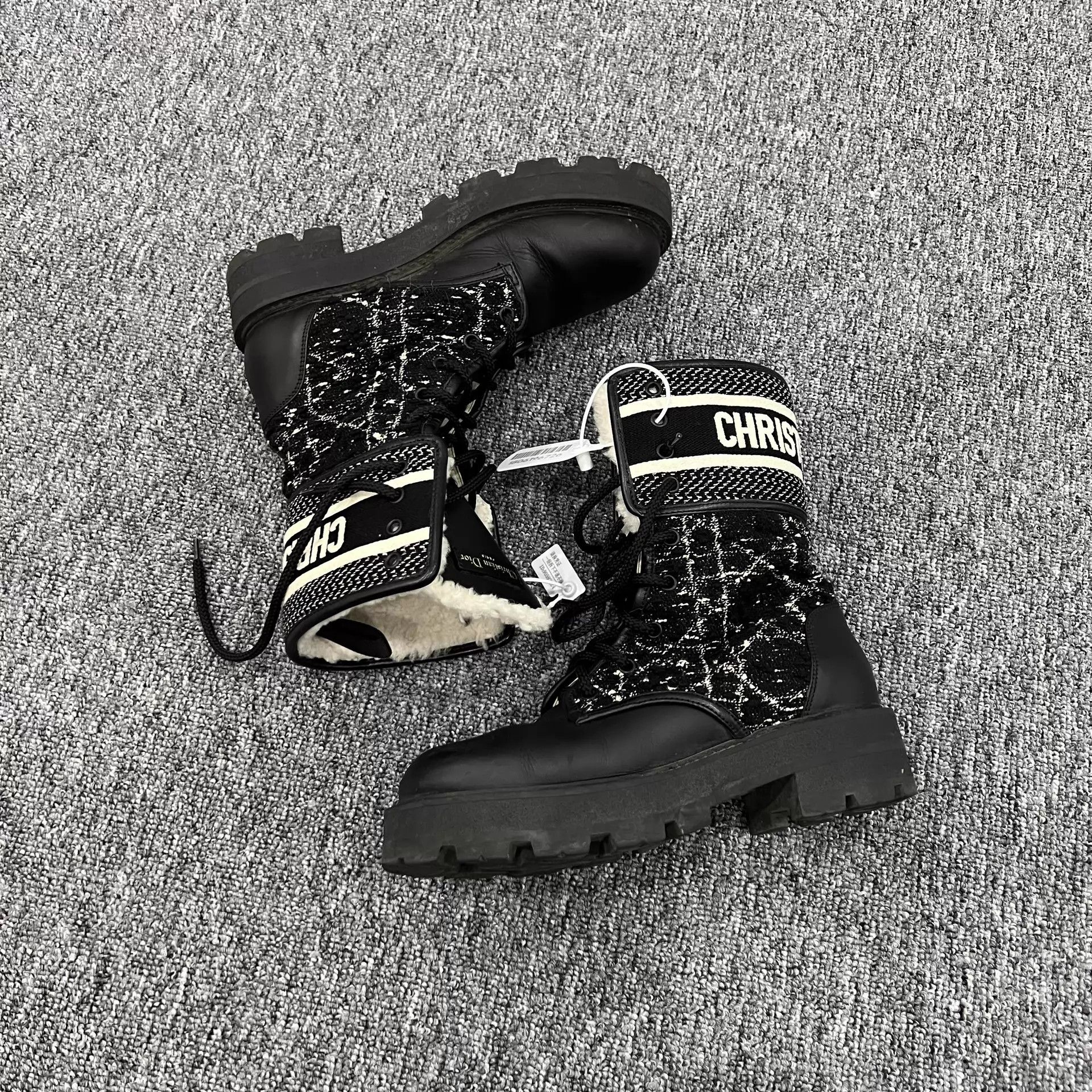 Dior Dior D-major slogan check tweed midcalf boots 36.5 Size US 6 / IT 36 - 2 Thumbnail