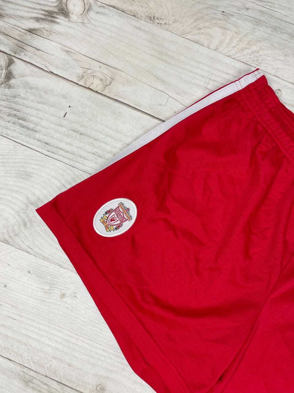 Reebok REEBOK LIVERPOOL 1996 1998 HOME FOOTBALL SOCCER SHORTS Size US 32 / EU 48 - 5 Thumbnail