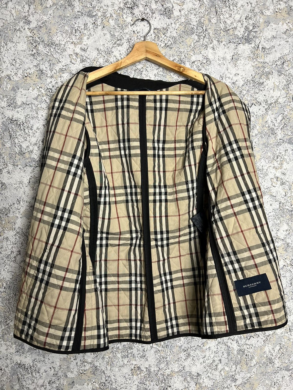 Burberry × Vintage Vintage Burberry London Quilted Coat Black Pattern Jacket Size S / US 4 / IT 40 - 5 Thumbnail