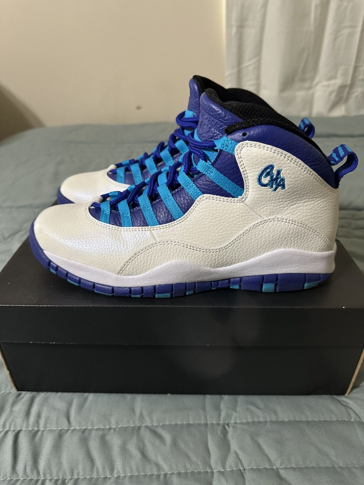 Jordan Brand Jordan 10 “Charlotte” Size US 8.5 / EU 41-42 - 2 Thumbnail