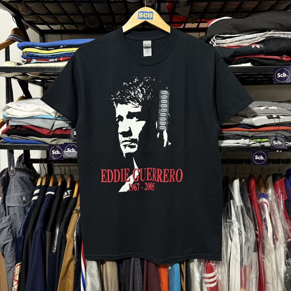 WWE Eddie guerrero viva la raza t shirt Size US M / EU 48-50 / 2 - 1 Thumbnail