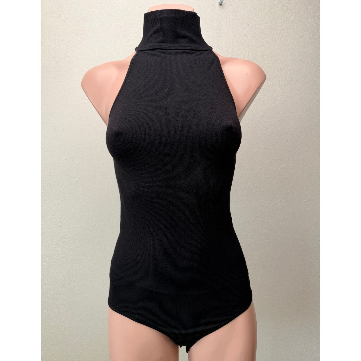Free People Free People Intimately Black Mock Neck Keyhole Back Bodysuit Size S / US 4 / IT 40 - 1 Thumbnail