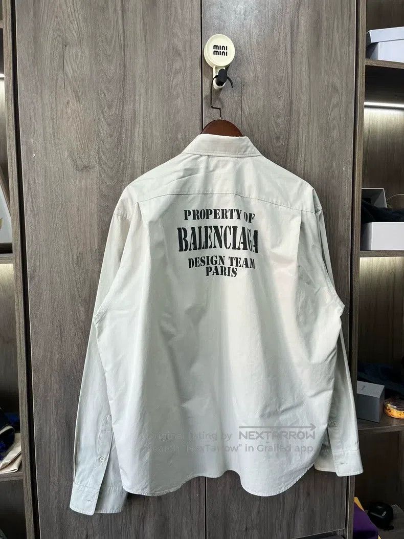 Balenciaga Balenciaga size 37 Beige Large Logo Shirt Size US XS / EU 42 / 0 - 7 Thumbnail