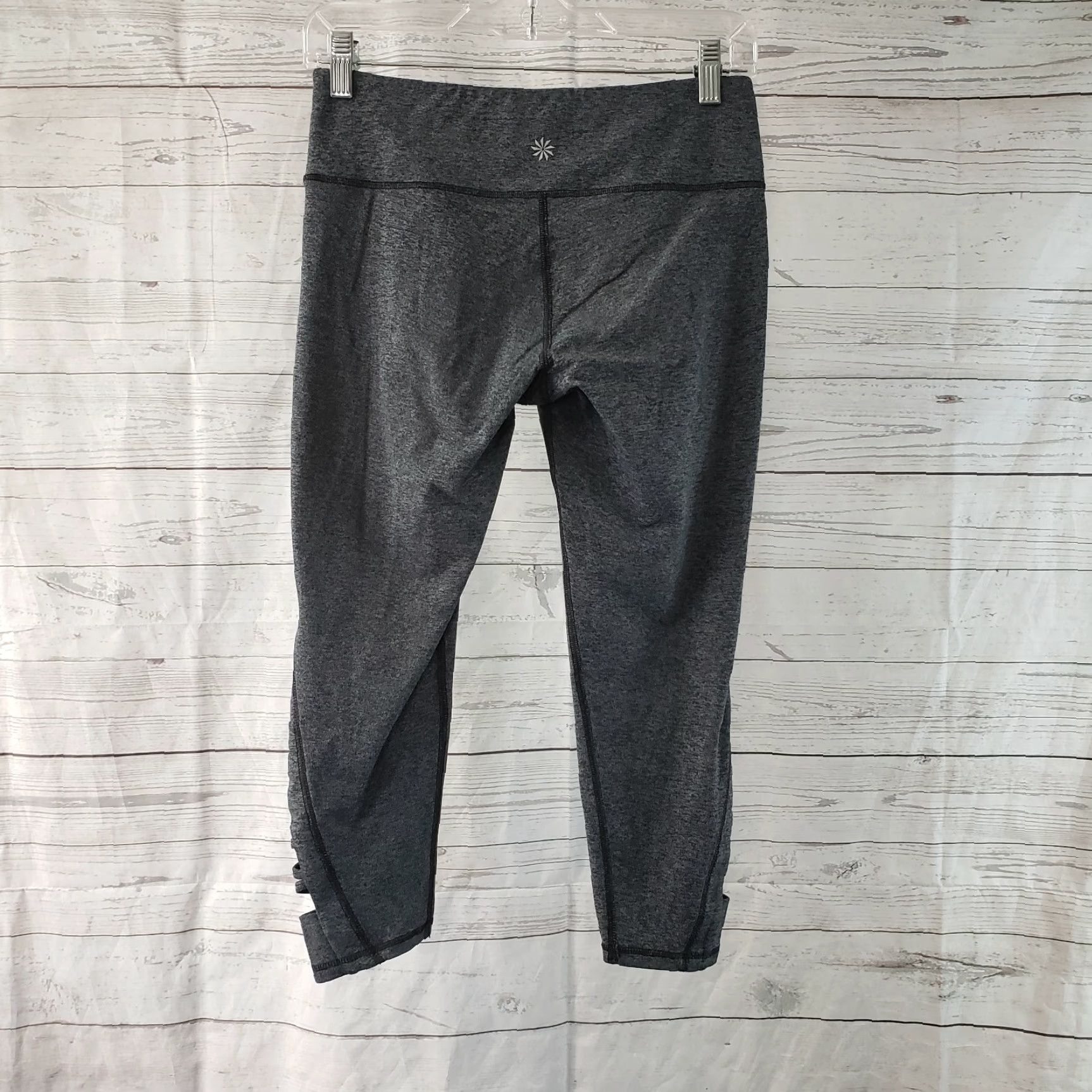 Athleta Athleta Womens Space Dye Criss Cross Capri Leggings Sz Small Gray Low Rise Size 28" / US 6 / IT 42 - 3 Thumbnail