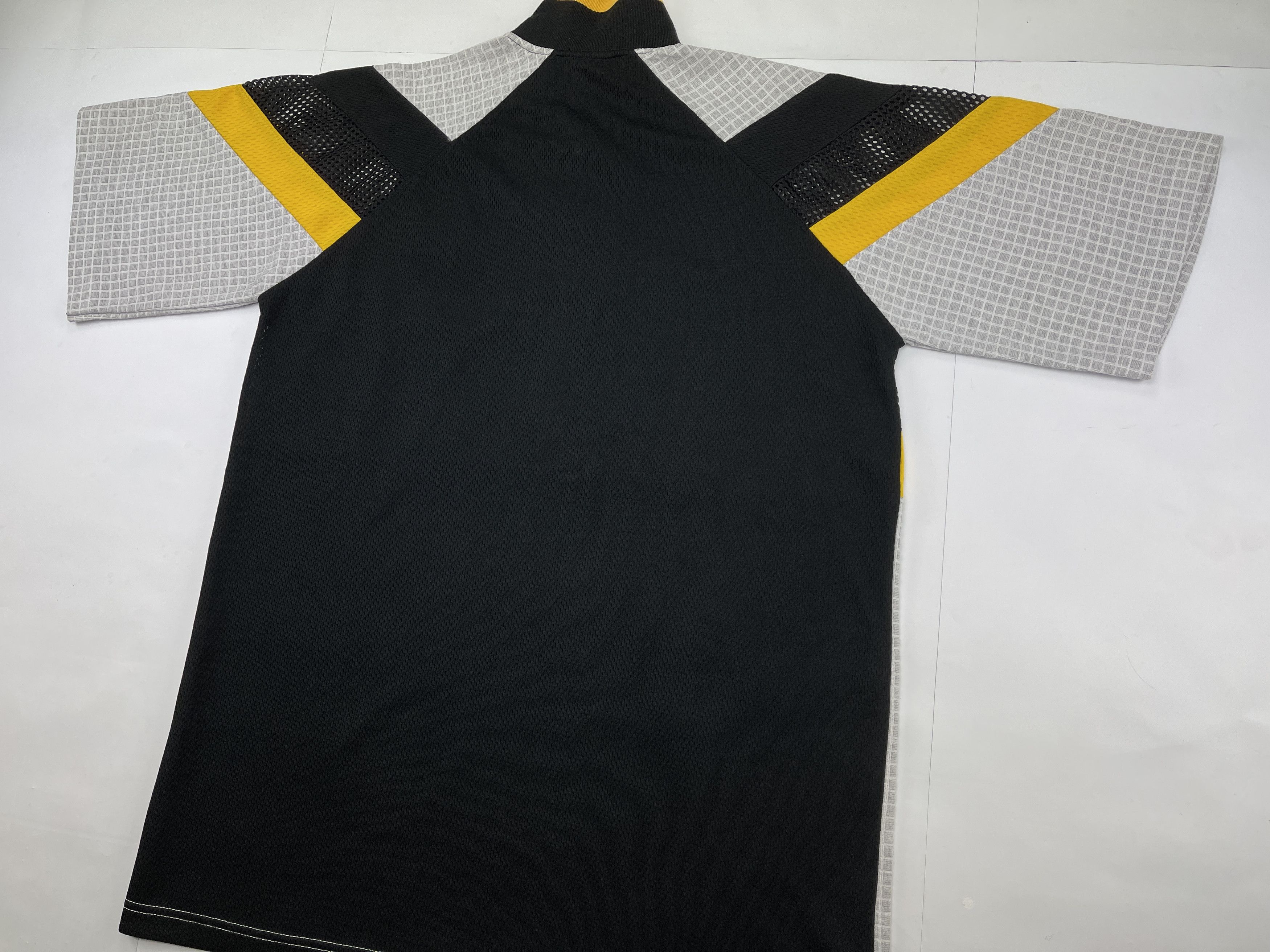 Fubu FUBU jersey, vintage hip hop t-shirt, 90s hip hop skater L Size US L / EU 52-54 / 3 - 7 Thumbnail