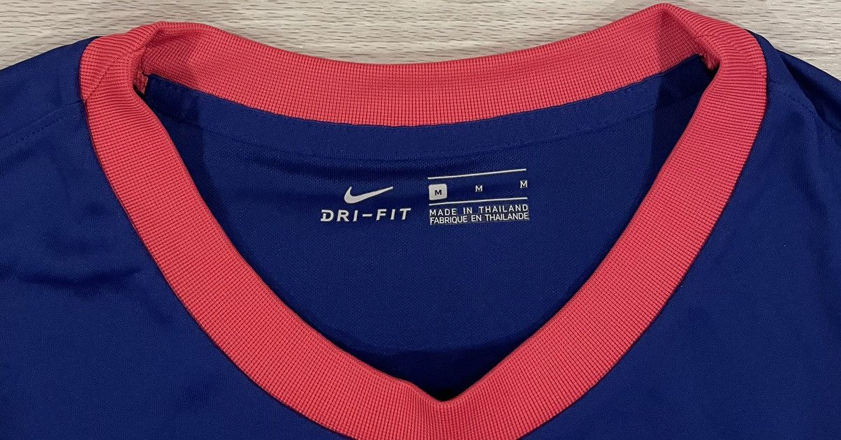Nike Nike 2020/21 FC Barcelona Soccer Jersey Men’s Size Medium Size US M / EU 48-50 / 2 - 3 Thumbnail