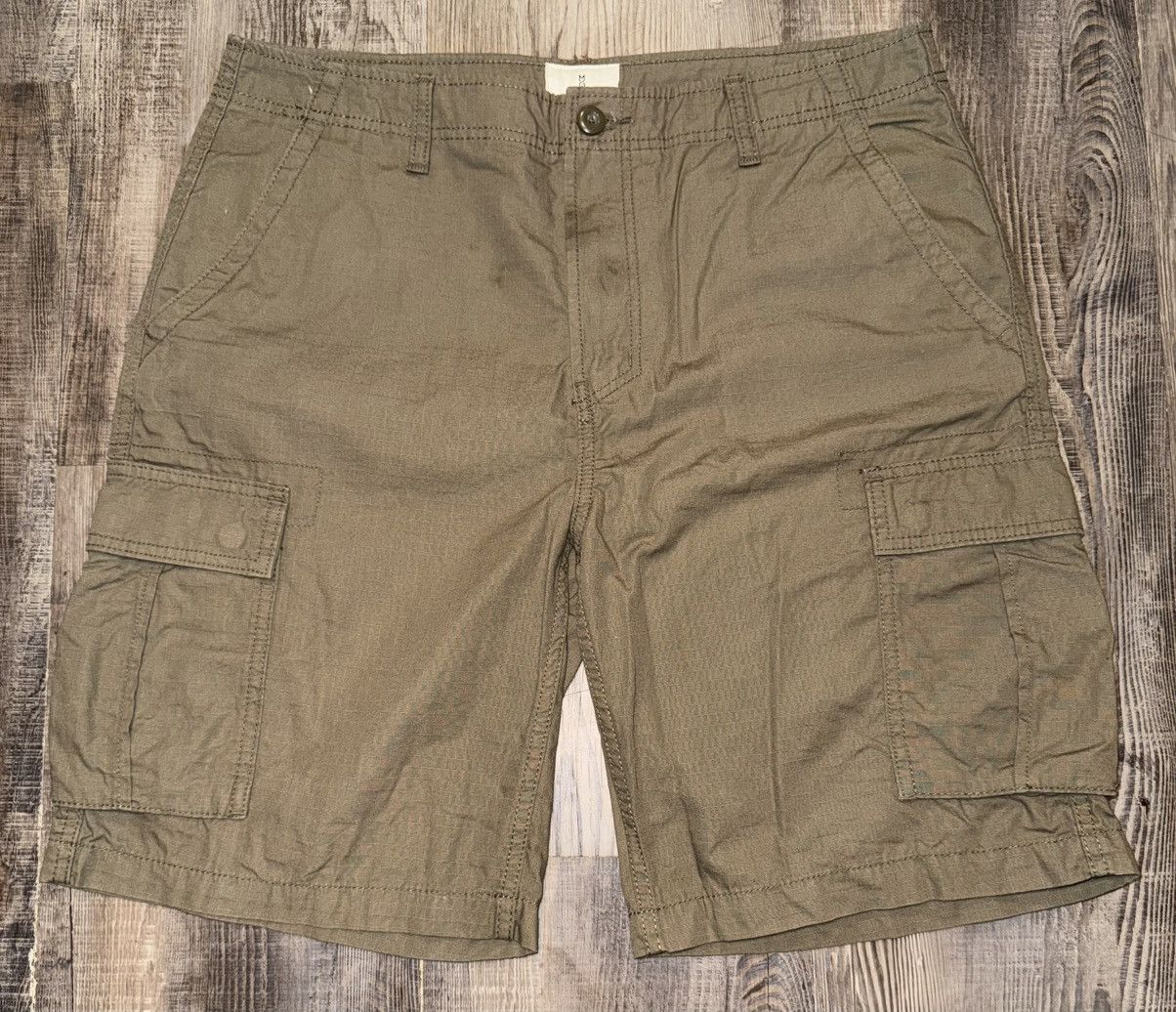 Other Green Shorts Size US 34 / EU 50 - 1 Thumbnail