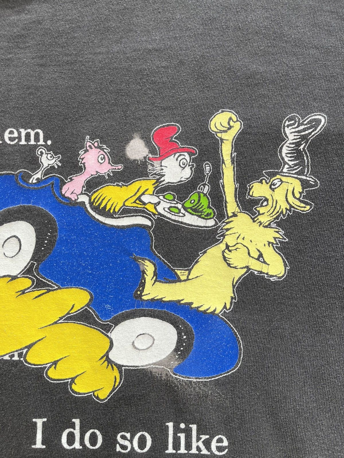 Vintage Dr. Seuss (The Grinch) 90’s Size US XL / EU 56 / 4 - 5 Thumbnail