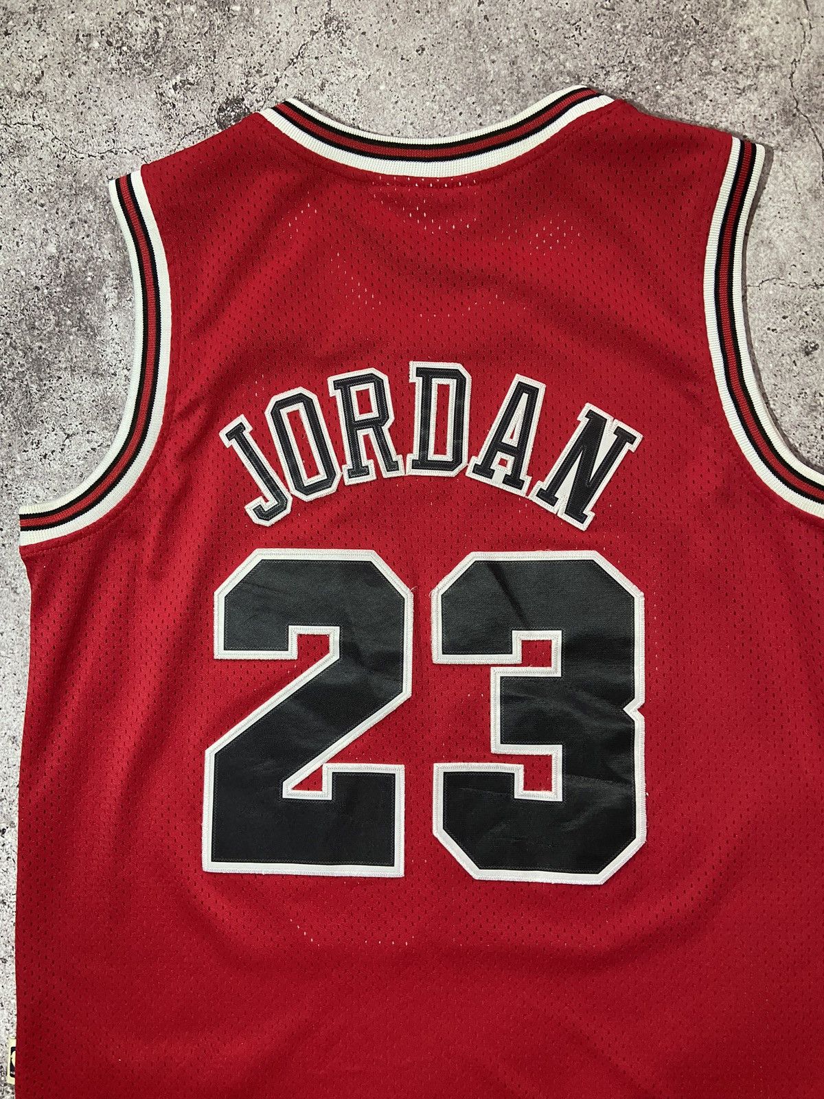 Mitchell & Ness 💥Chicago Bulls Michael Jordan #23 NBA Jersey tee‼️ Size US M / EU 48-50 / 2 - 5 Thumbnail