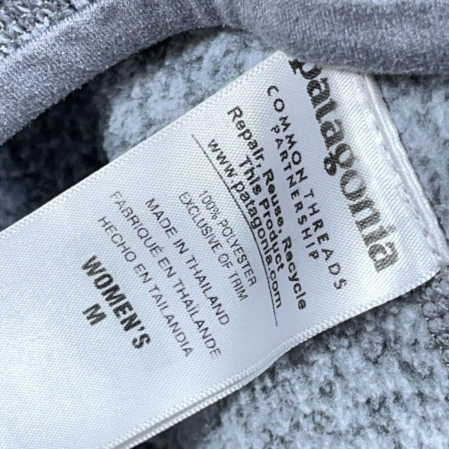 Patagonia Patagonia Sweater Women Large Gray Pullover Half Zip Classic Knit Embroidered Logo Zipper Raglan Sleeve Size L / US 10 / IT 46 - 5 Thumbnail