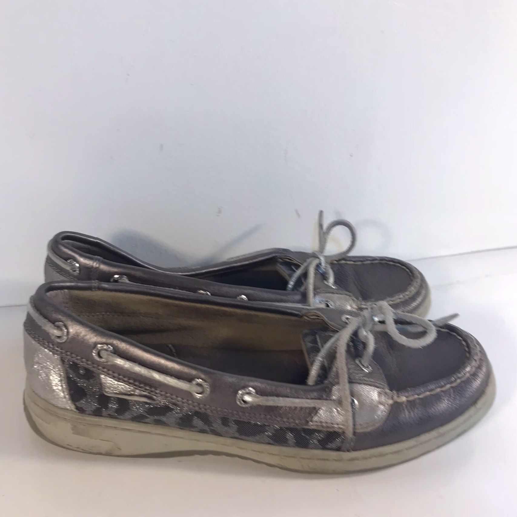 Sperry Sperry Top Sider Silver Leather Slip Ons Womens 7.5 Slip-On Animal Print Glitter Logo Cushioned Size M / US 6-8 / IT 42-44 - 2 Thumbnail