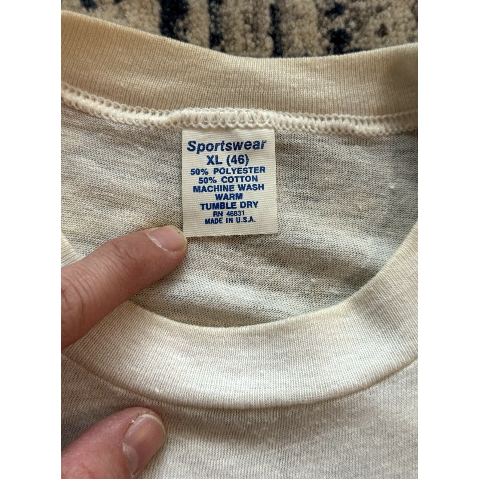 Vintage VINTAGE The Attic West Nite Club Milwaukee T Shirt XL Men's White Graphic Print 70s Band Music Concerts Shirts Size US XL / EU 56 / 4 - 3 Thumbnail