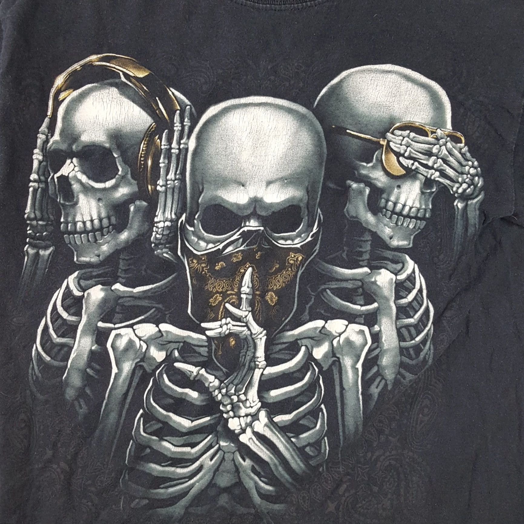 Fruit Of The Loom VINTAGE Fruit of the Loom Men’s T-Shirt 90s Grunge Skull Y2K Skeleton Short Sleeve Small Black Cotton Retro Size US S / EU 44-46 / 1 - 2 Thumbnail
