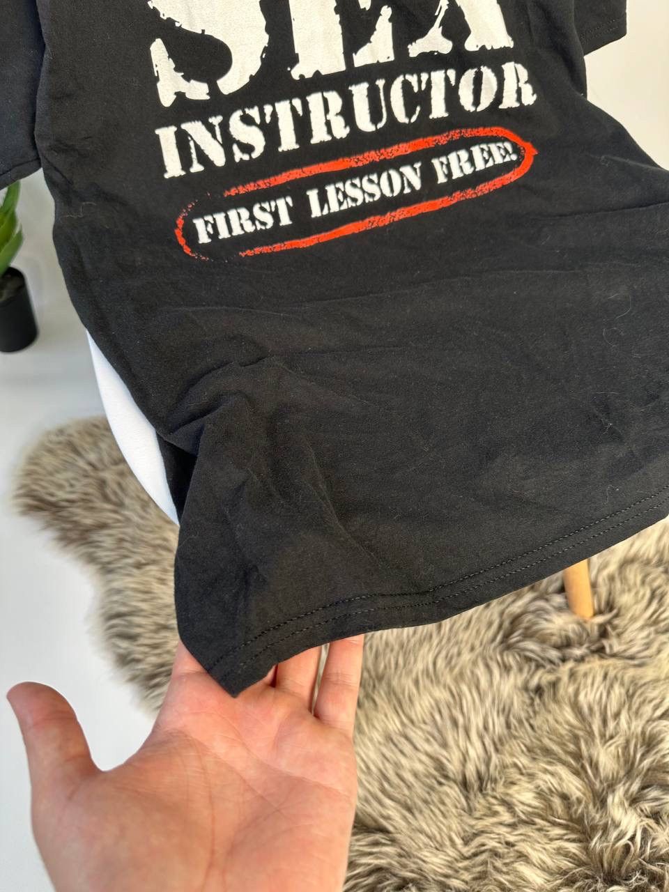 Girl Skateboards × Vintage Vintage 18+ Sex instructor First lesson free Tee Size US M / EU 48-50 / 2 - 3 Thumbnail