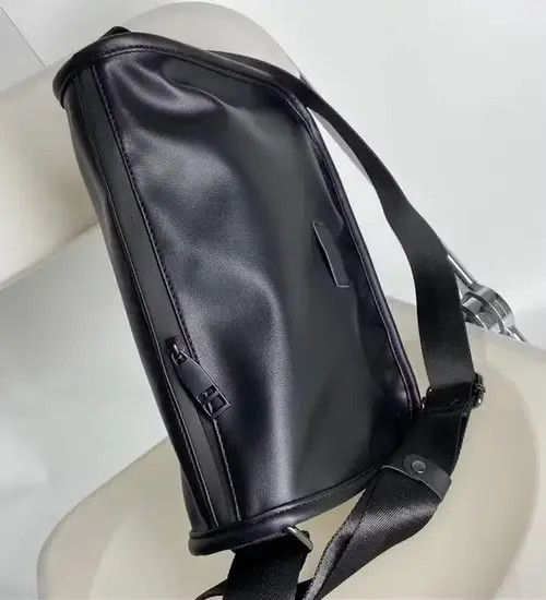 Individualized Shirts Fashion y2k faux leather shoulder bag messenger bag Size ONE SIZE - 4 Thumbnail