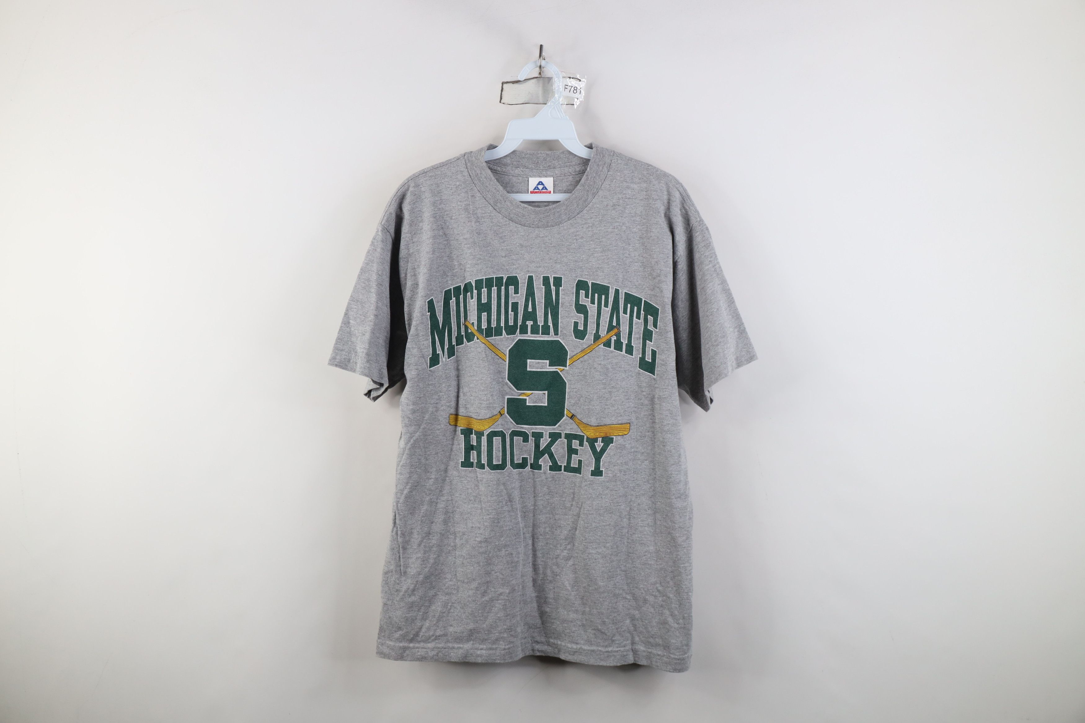 Vintage Vintage 90s Spell Michigan State University Hockey T-Shirt Size US M / EU 48-50 / 2 - 1 Thumbnail